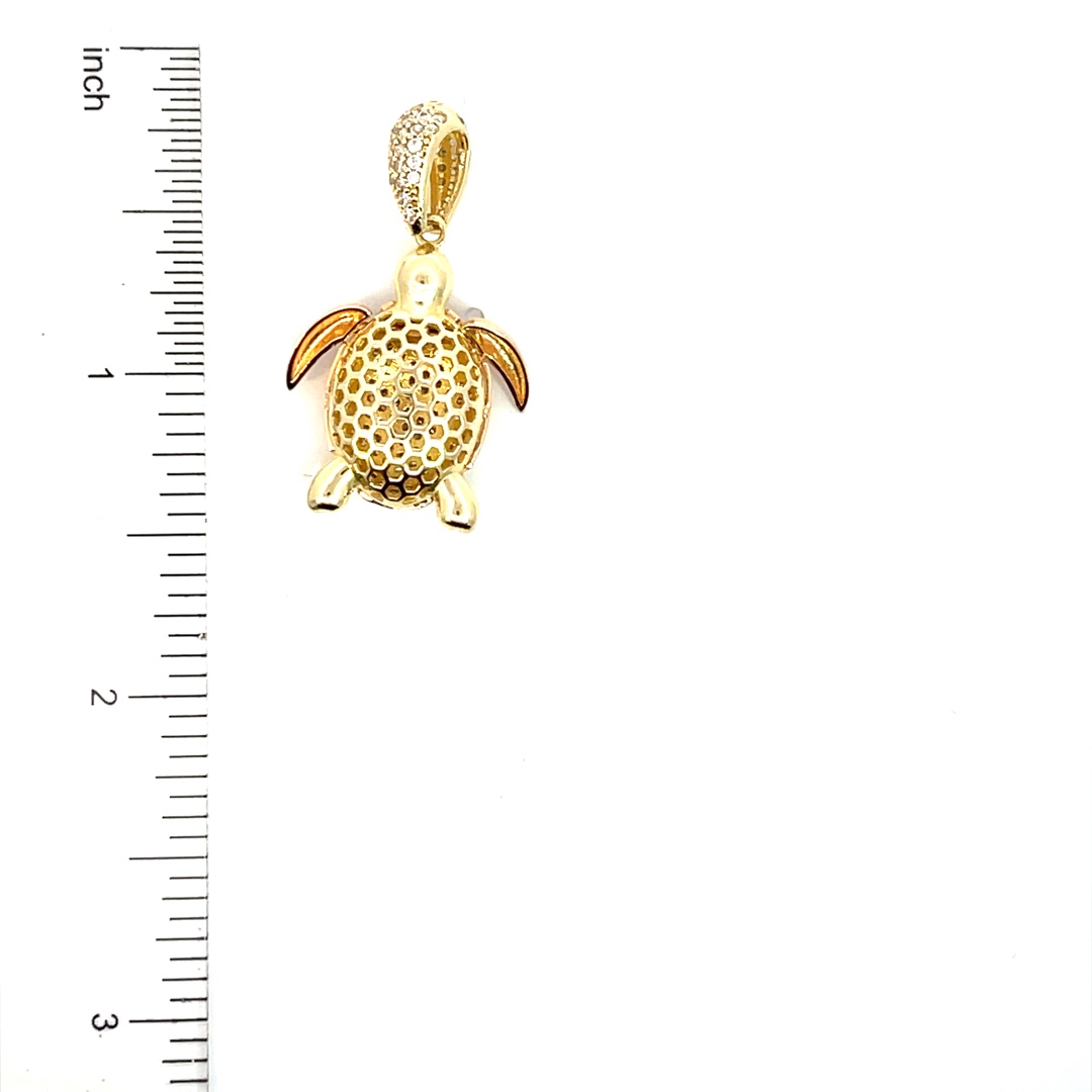 14k turtle cz pendant